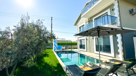 BLUE 8127 Fethiye Çalış'da 6 Kişilik Kiralık Tatil Villası