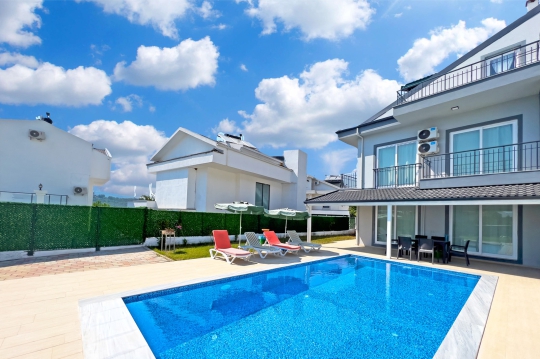 Muğla Fethiye Ölüdeniz'de 6 Kişilik Doğa İçinde Tatil Villası