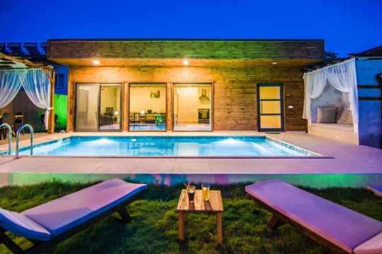 Muğla Fethiye İnlice'de 4 Kişilik Doğa İçinde Tatil Villası