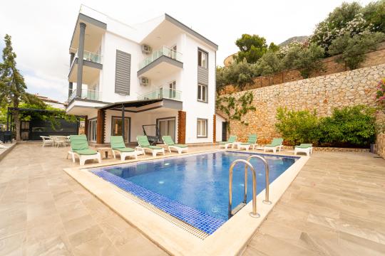 BLUE 8380 Kalkan Kızıltaş 12 Kişilik Kiralık Geniş Aile Villası