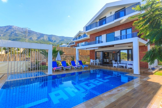 BLUE 8068 Fethiye Ölüdeniz'de 6 Kişilik Kiralık Tatil Villası