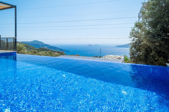 BLUE 7711 Kalkan Kördere 4 Kişilik Kiralık  Jakuzili Deniz Manzaralı  Villa