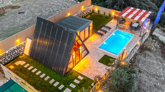 BLUE 8154 Fethiye Seydikemer'de 4 Kişilik Kiralık Tatil Villası