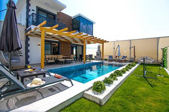 BLUE 7708 Fethiye Çamköy 4 Kişilik Kiralık Muhazafakar Tatil Villası