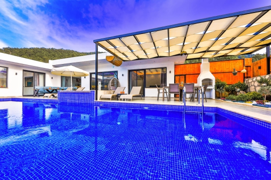 Antalya Kaş Hacıoğlan'da 6 Kişilik Doğa İçinde Tatil Villası