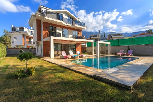 BLUE 8069 Fethiye Hisarönü'de 8 Kişilik Kiralık Tatil Villası