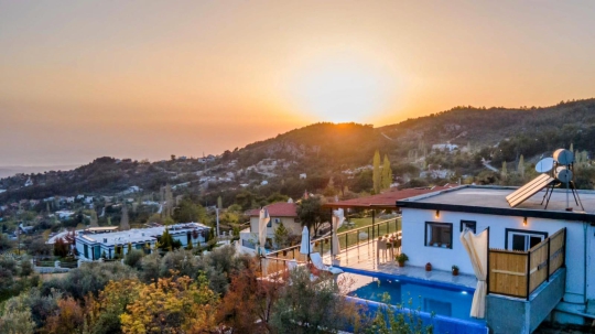 Kalkan İslamlar'da 2 kişilik Doğa İçinde Tatil Villası