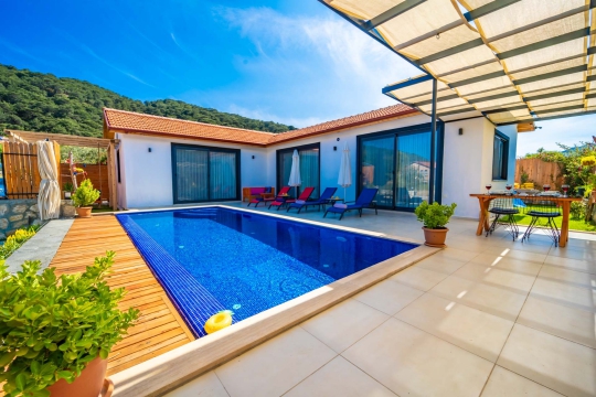 BLUE 7793 Kalkan Sarıbelen 4 Kişilik Kiralık Balayı Villası