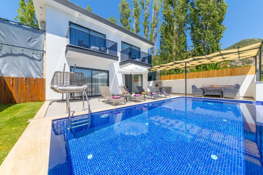 BLUE 8129 Kalkan İslamlar'da 2 Kişilik Kiralık Tatil Villası
