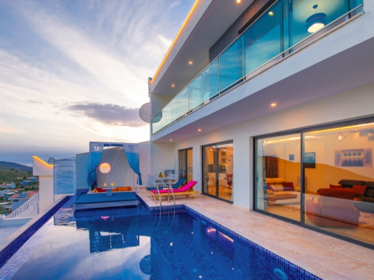 BLUE 7534, Deniz Manzaralı Tatil Villası