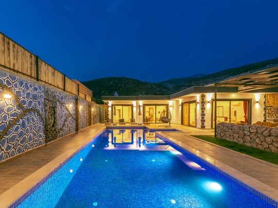 BLUE 8116 Kalkan Çavdır'da 4 Kişilik Kiralık Tatil Villası