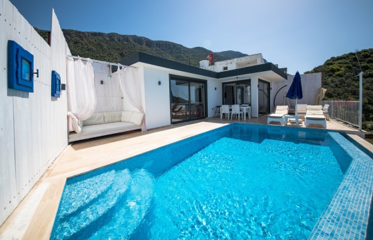 BLUE 8101 Kalkan'da 2 Kişilik Kiralık Tatil Villası